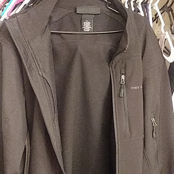 Men's Base Camp Softshell Jacket - Picture 3 of 3